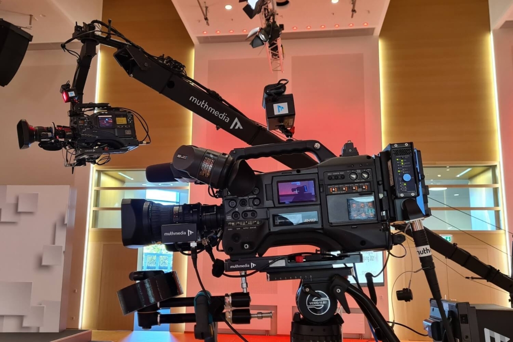 Eine Kamera von Hybrid-Event-Anbieter muthmedia aus Frankfurt.