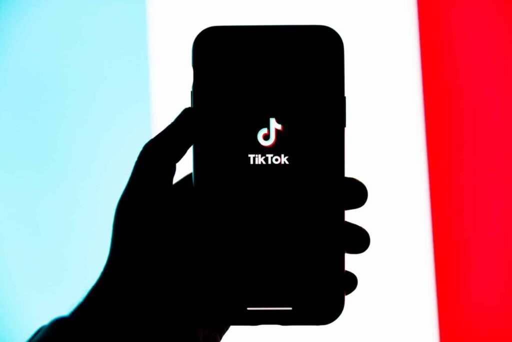 Aktuelle TikTok Trends (Titelbild).